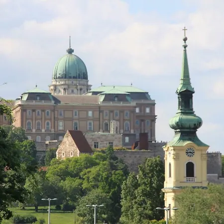 Christine Close To The Buda Castle Apartment *